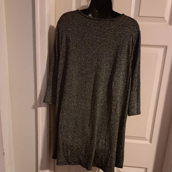 B active blouse size 14/16  A-20 5/$25 - Picture 2 of 3